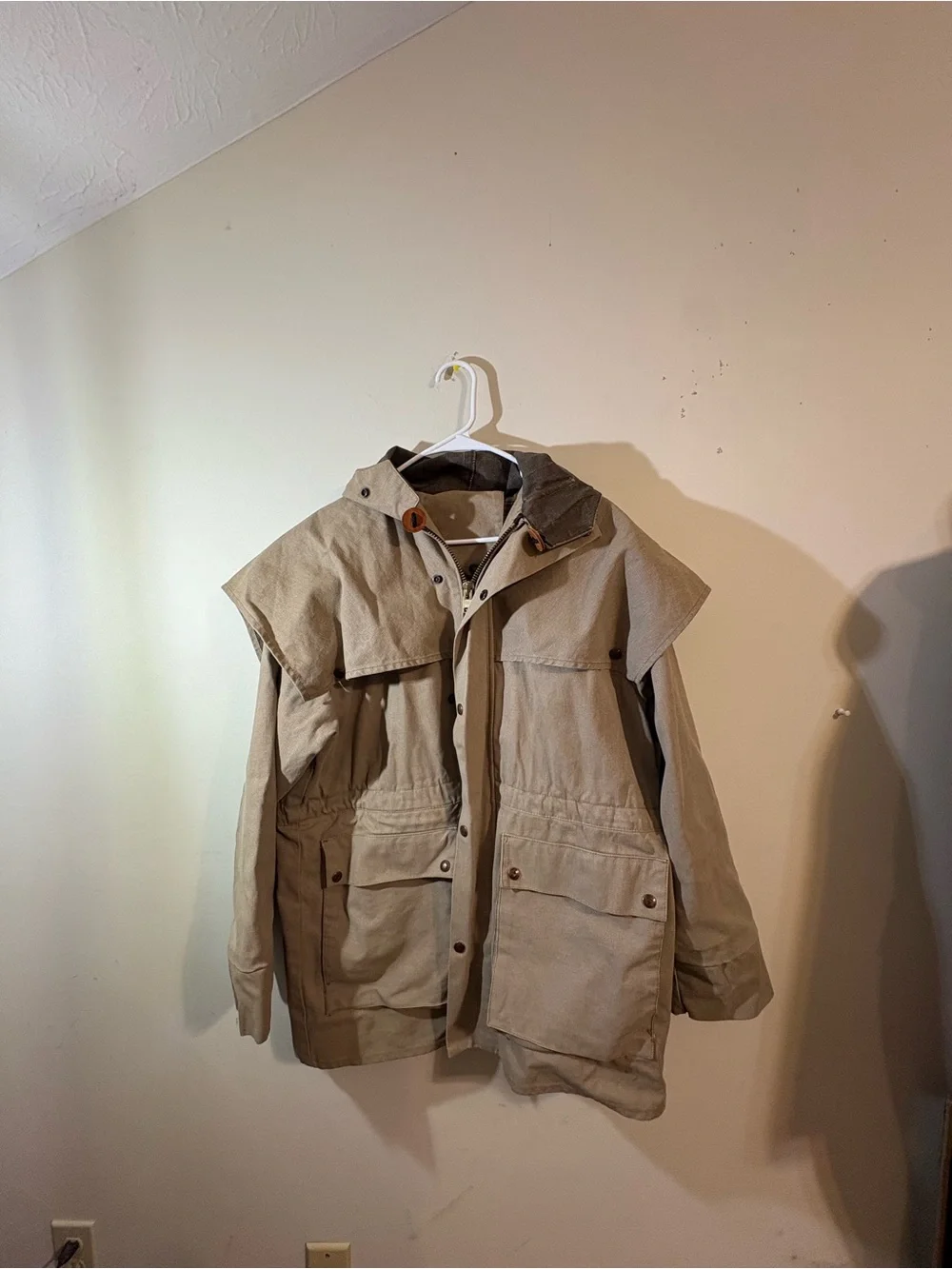 Outback Trading Co. utility Jacket men tan canvas oilskin utility hooded medium